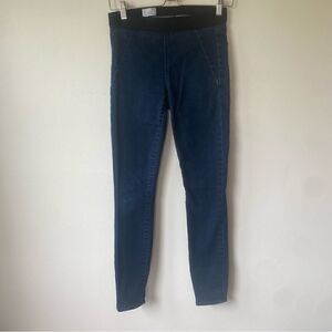 Gap revolution pull on legging/jean jegging EUC size 27